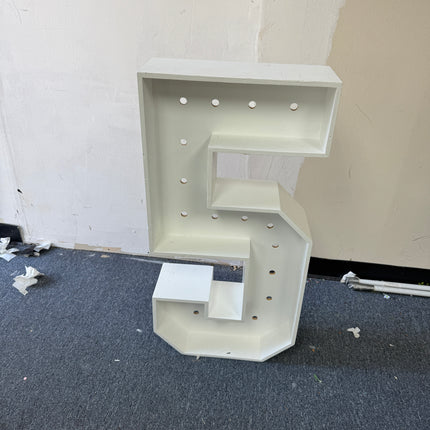 Wood 3ft number 5 marquee, no lights