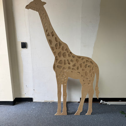7ft wood giraffe
