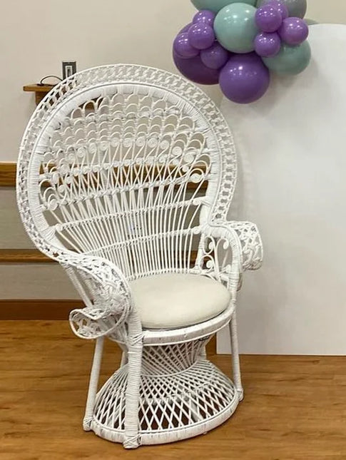 White Peacock Chair - Rental